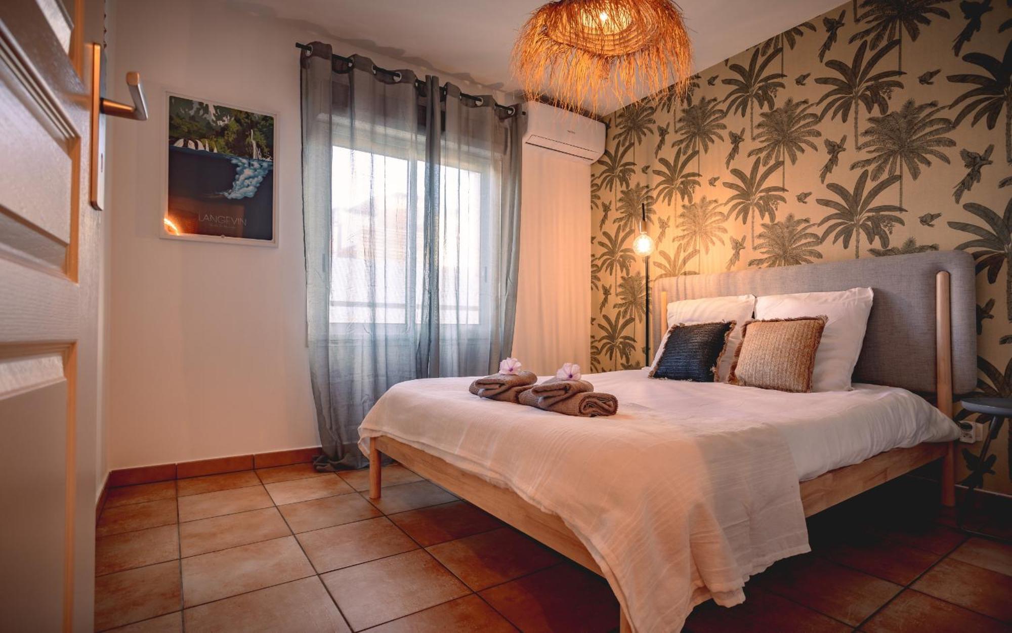 Tropicocoon Appart' En Plein Centre Ville Saint Pierre Bagian luar foto